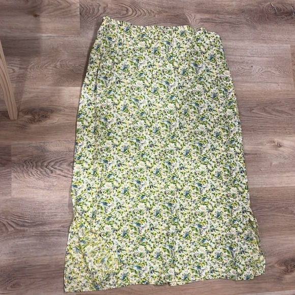 VTG 90s Y2K Daisy Print Yellow Button Down Rayon Maxi Skirt 12 - Picture 6 of 6